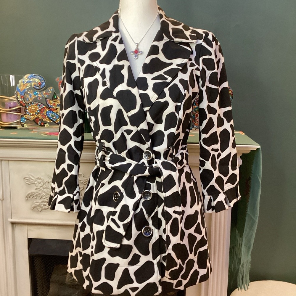 Heart Soul Vintage Y2K Back And White Giraffe Print‎ Peacoat Jacket With Belt